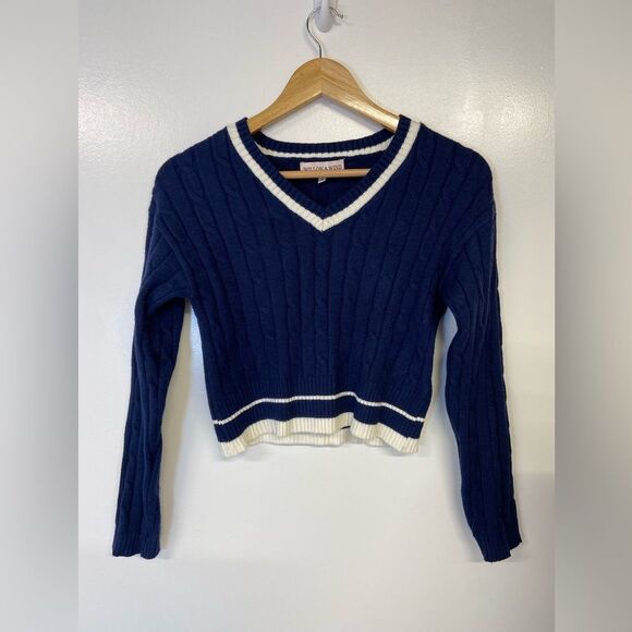 Willow & Wind Size M Navy Blue and White Cable Knit Cropped Girlhoodcore Sweater - Picture 1 of 7
